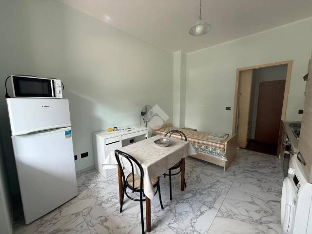 Monolocale in affitto a Torino via Alfonso Ogliaro, 21, Santa Rita
