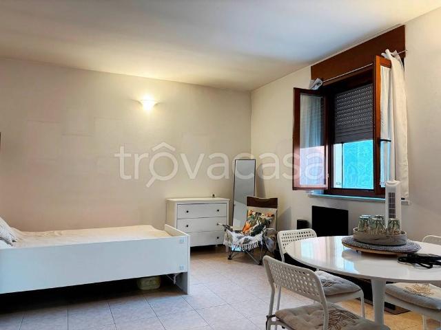 Monolocale in affitto a Verona via Silvestrini, 26, Zona Fiera