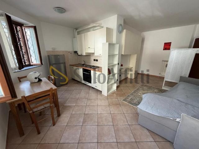 Monolocale in affitto a Cesano Maderno via Milano, 45
