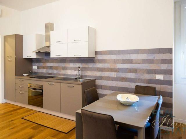 Monolocale in affitto a Genova piazza Dante, 9, Centro Città
