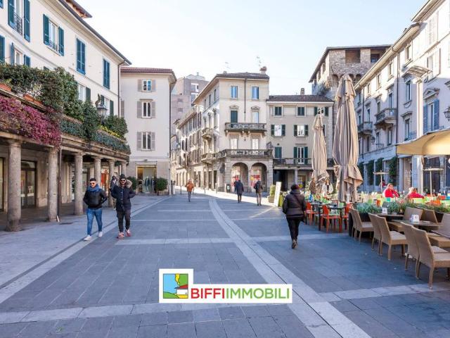 Monolocale in affitto a Lecco piazza 20 Settembre, Centro città