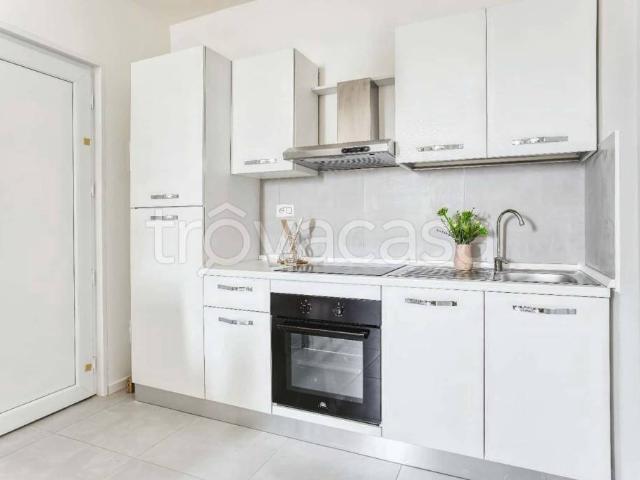 Monolocale in affitto a Milano, Corvetto