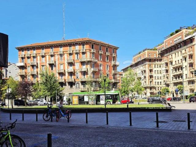 Monolocale in affitto a Milano, Solari
