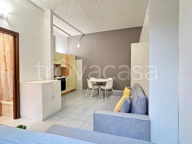 Monolocale in affitto a Milano via Eugenio Villoresi, 25, Navigli Darsena