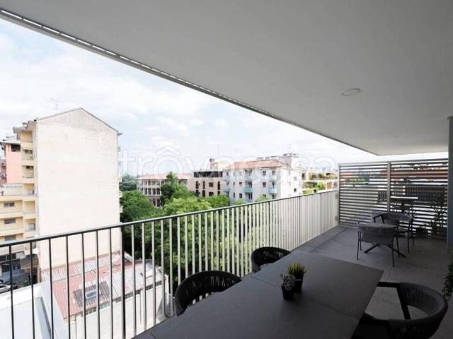 Monolocale in affitto a Milano via Flavio Stilicone, 15, Cenisio