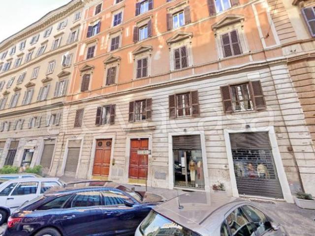 Monolocale in affitto a Roma, Prati