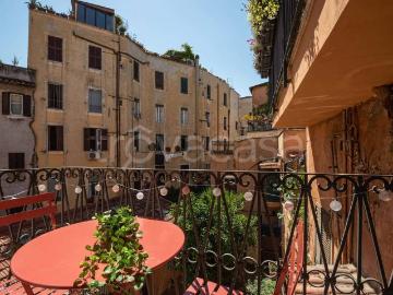 Monolocale in affitto a Roma via della Scala, Trastevere