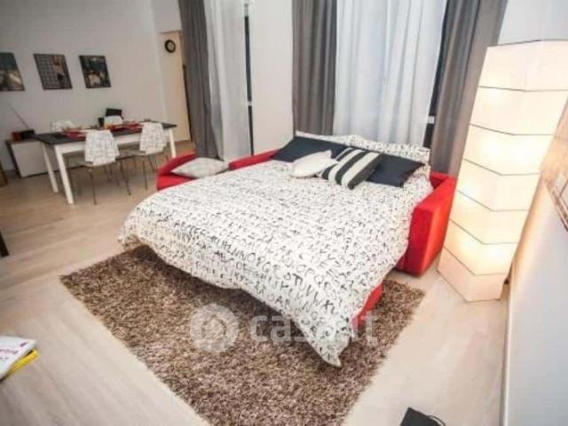 Monolocale in Affitto in Via Nino Bixio 33 a Milano