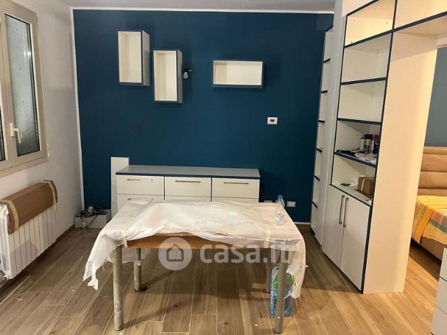 Monolocale in Affitto in Via Alessandro Volta 33 a Lissone