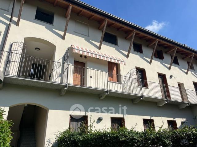 Monolocale in Affitto in Via Commenda 2 B a Segrate