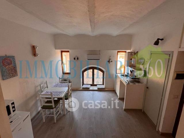 Monolocale in Affitto in Via Dante Alighieri a Orbetello