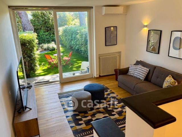 Monolocale in Affitto in Via del Golf 5 a Arenzano