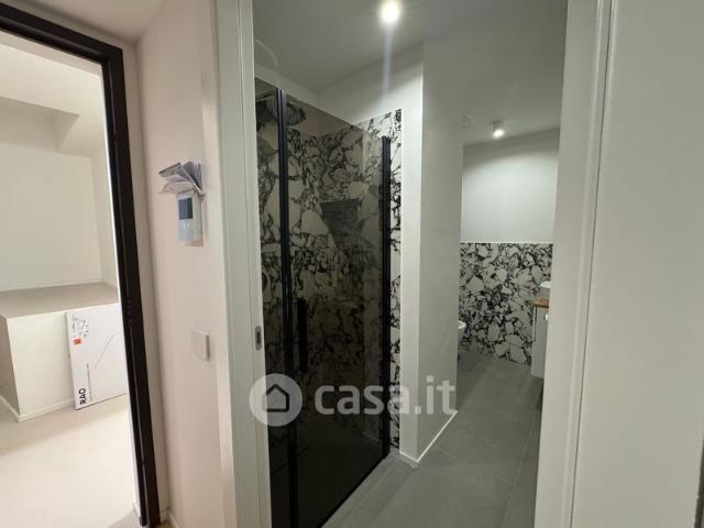 Monolocale in Affitto in Via Francesco Melzi d'Eril 20 a Milano