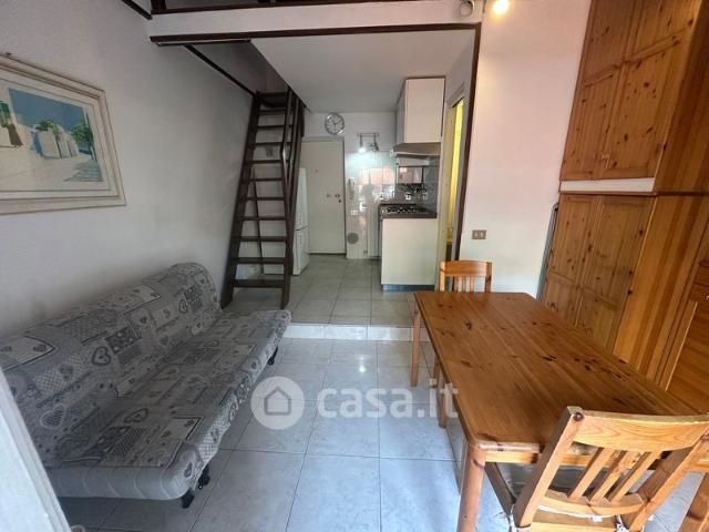 Monolocale in Affitto in Via San Vittore 13 a Milano
