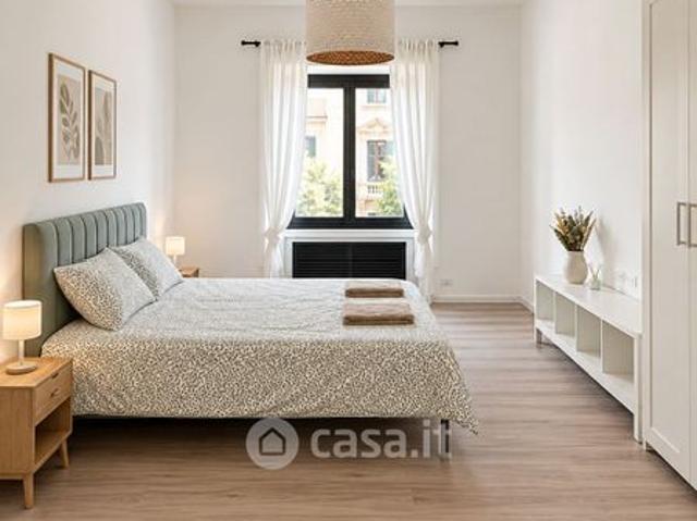 Monolocale in Affitto in Via San Gregorio 17 a Milano