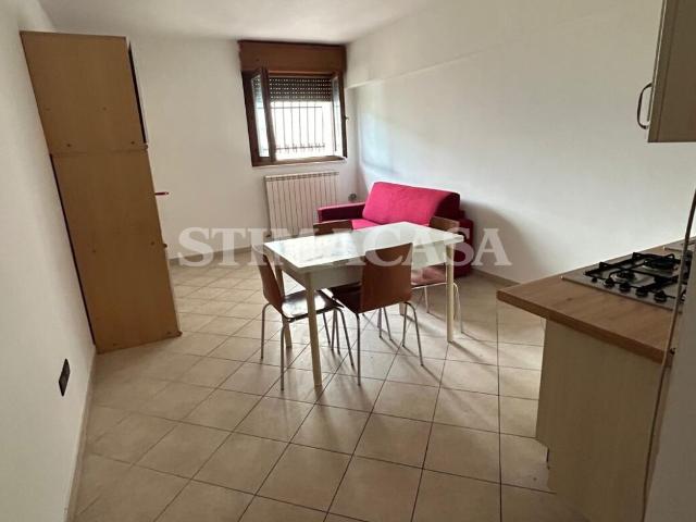 Monolocale in affitto in via xx Settembre Contatti