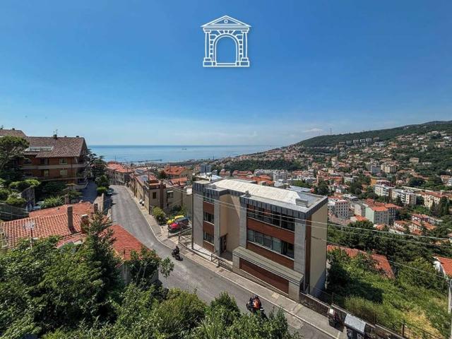 Monolocale in vendita a Trieste via Ovidio, Scorcola
