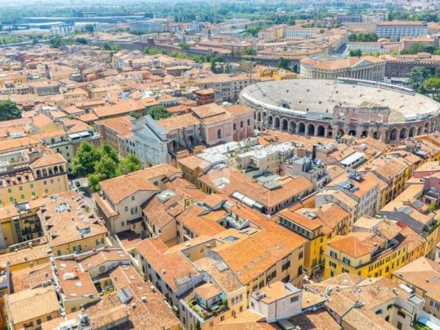Monolocale in vendita a Verona corso Portoni Borsari, Centro Storico