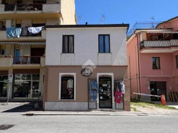 Monolocale in vendita a Massa via Giovanni Pascoli, 28, Centro città