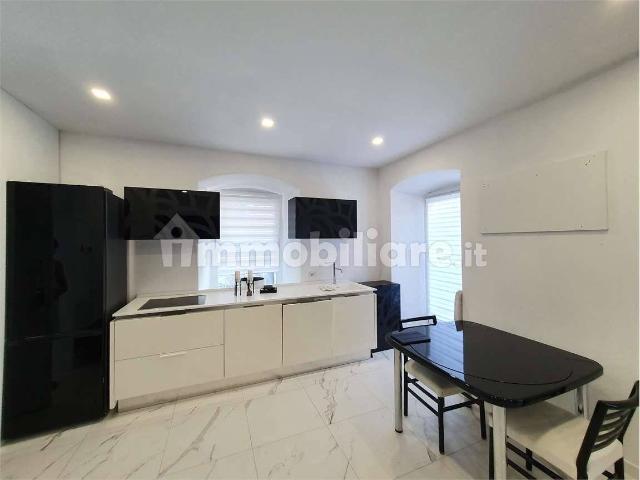 Monolocale via Dante, 20, Valduce Crispi, Como