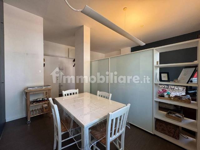 Monolocale via Giuseppe Dezza 26, Dezza, Milano