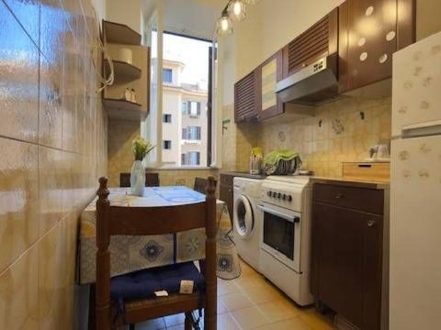 Monolocale via La Spezia 81, San Giovanni, Roma