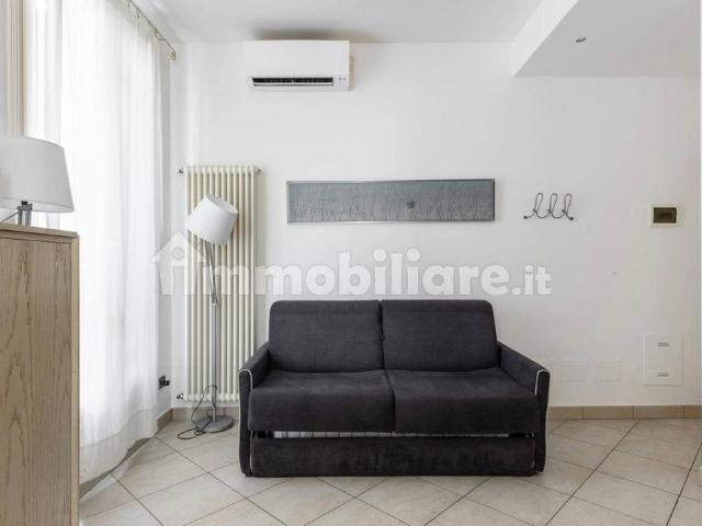 Monolocale via Mentana, Centro Storico, Bologna