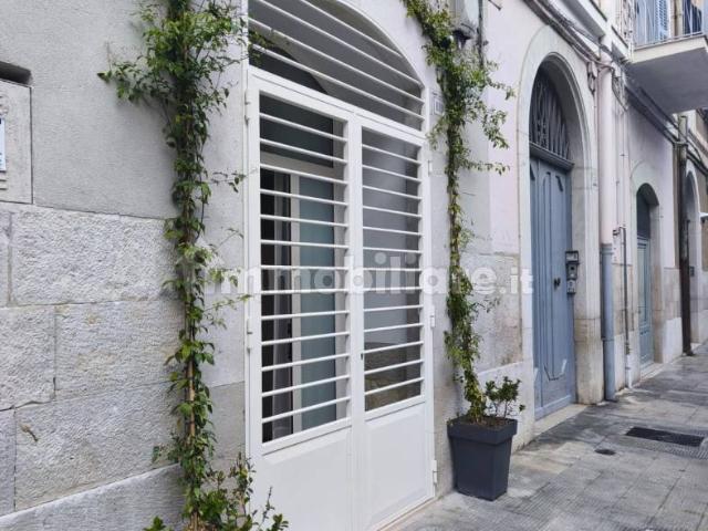 Monolocale via Nicola De Roggiero, Trani