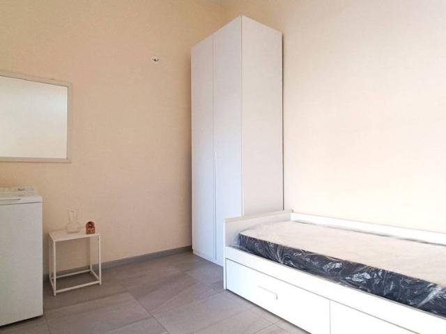 Monolocale via Padova 36, Aurora, Torino