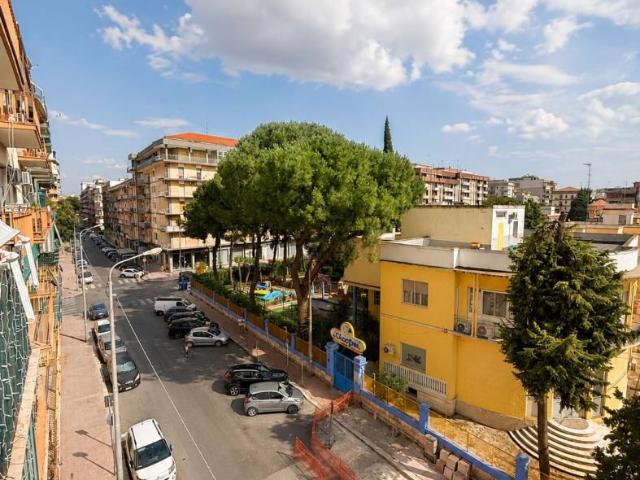 Monolocale via Plateja 61, Tre Carrare, Taranto