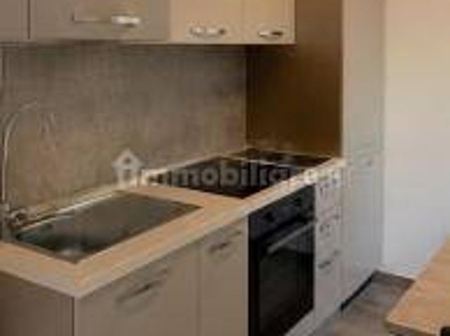 Monolocale via Principe Amedeo 85A, Esquilino, Roma