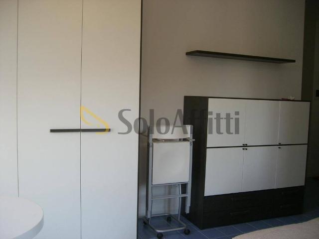 Monolocale via Rosmini 8, Paolo Sarpi, Milano