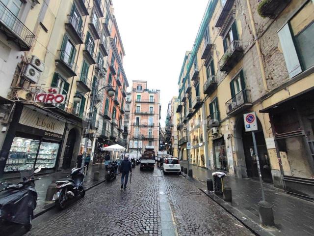 Monolocale via Santa Brigida, Porto Municipio, Napoli
