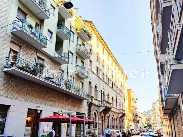 Monolocale via Sant'Ottavio 44, Vanchiglia, Torino