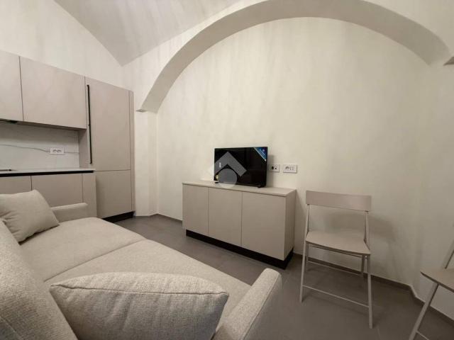 Monolocale via San Francesco da Paola 33, Via della Rocca, Torino