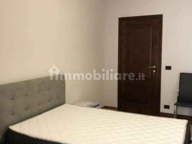 Monolocale via San Pio V 10, Borgo Piave, Corso Europa, Zona Ferrero, Alba