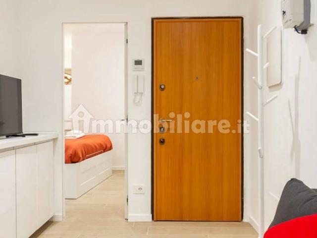 Monolocale via Salasco, Bocconi, Milano