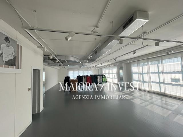 monolocale 170mq
