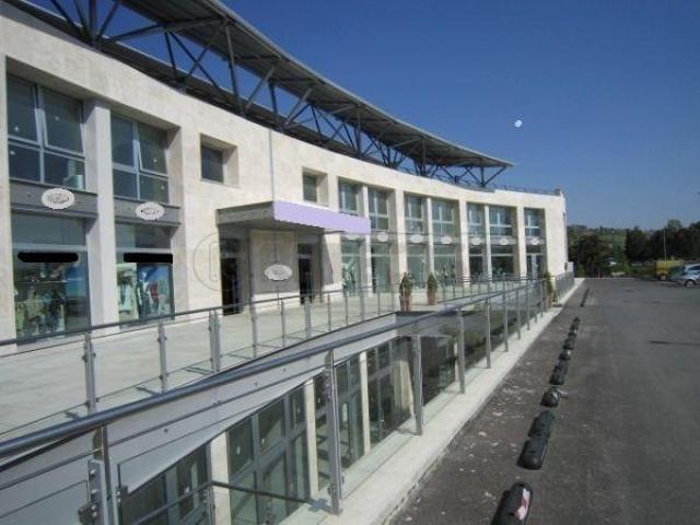 monolocale 136mq