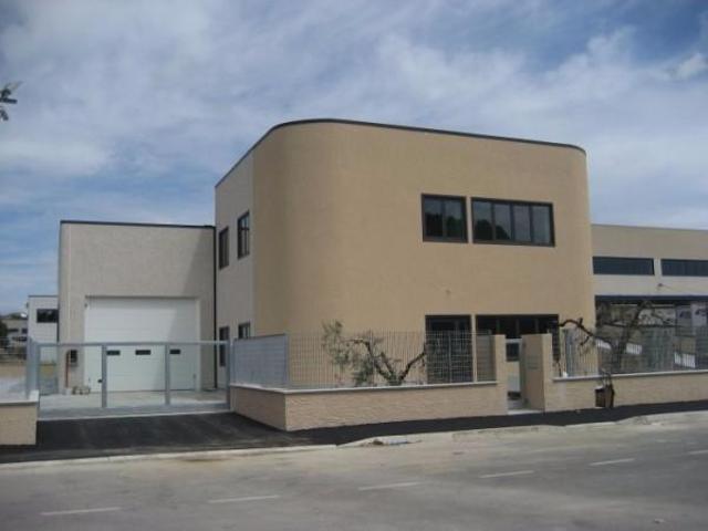 monolocale 288mq
