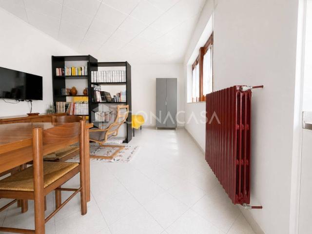 Monolocale 30 m², Centro, Andria