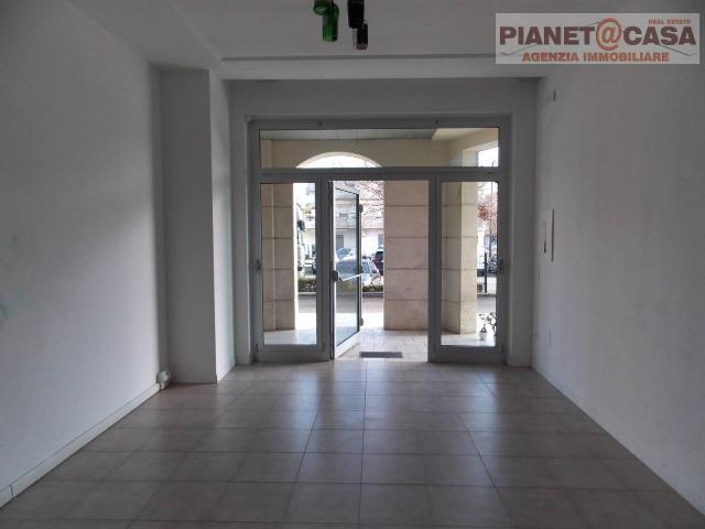 monolocale 75mq