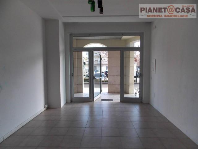 monolocale 75mq