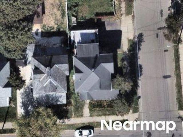 Monroe St