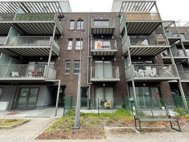 MONS appartement 1 chambre au 2ème étage avec place de.