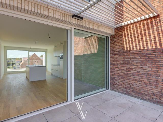 Mooi nieuwbouw appartement met 2 slpk, 2 terrassen en par.