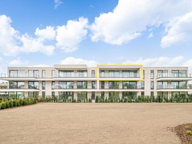 Mooi nieuwbouw appartement op de tweede verdieping met terras in Zonhoven centrum