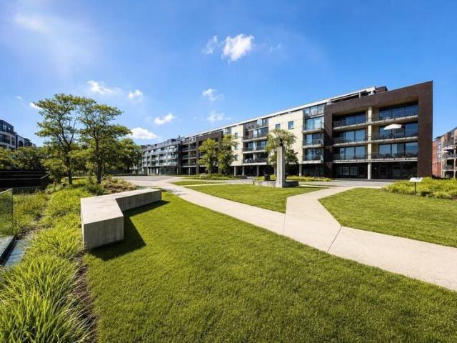 Mooi onderhouden appartement in centrum Aalter met onderg.