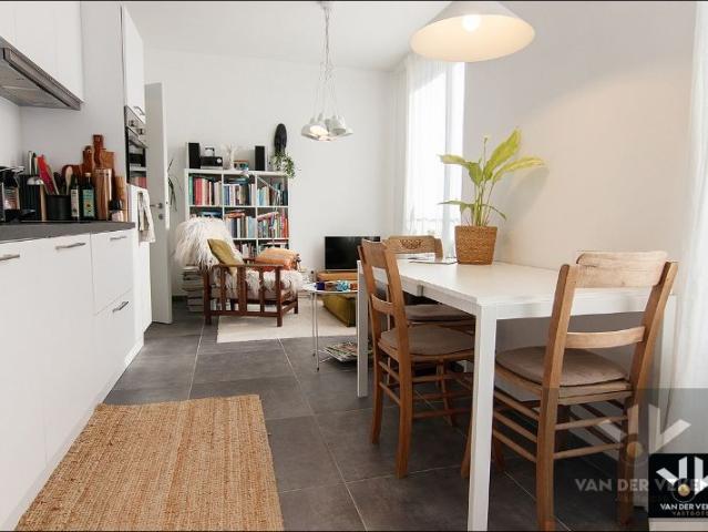 MOOI AFGEWERKTE 1 SLPK APPARTEMENT OP TOPLOCATIE