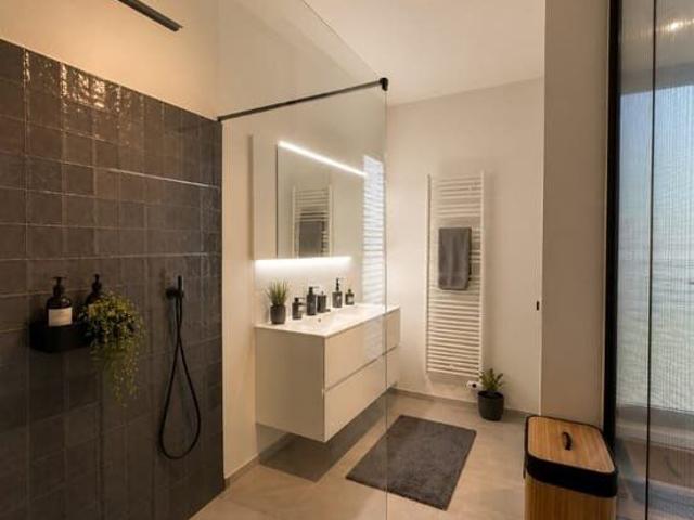 Mooi afgewerkte penthouse met twee terrassen